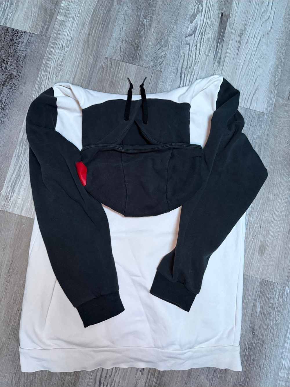 Jordan Men’s Brooklyn Fleece Pullover Hoodie in Black, White & Red Jumpman - Picture 5 of 8